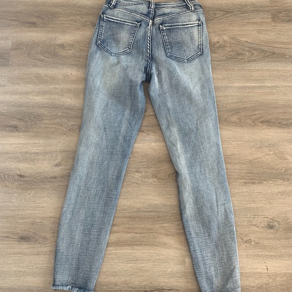 YMI STRETCHY JEANS - Picture 5 of 5